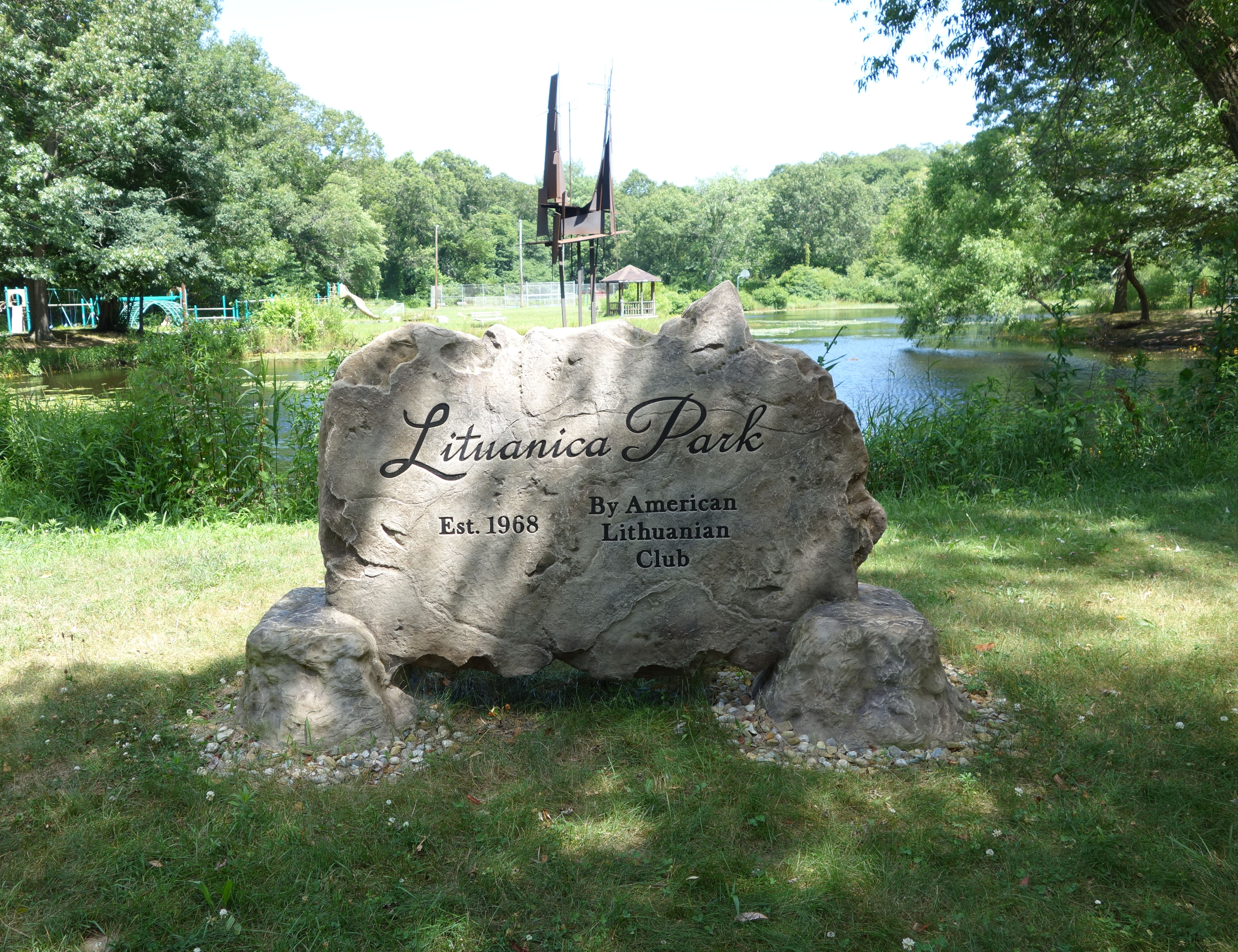 Indiana Lituanica Park akmuo